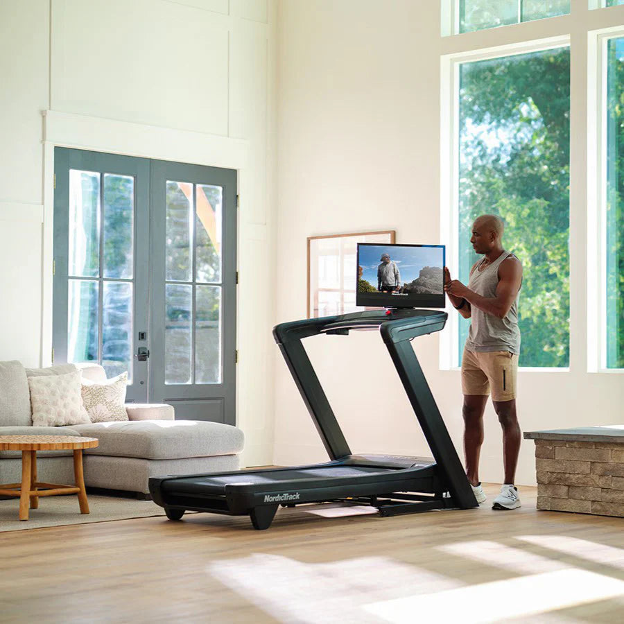 C 2450 Treadmill