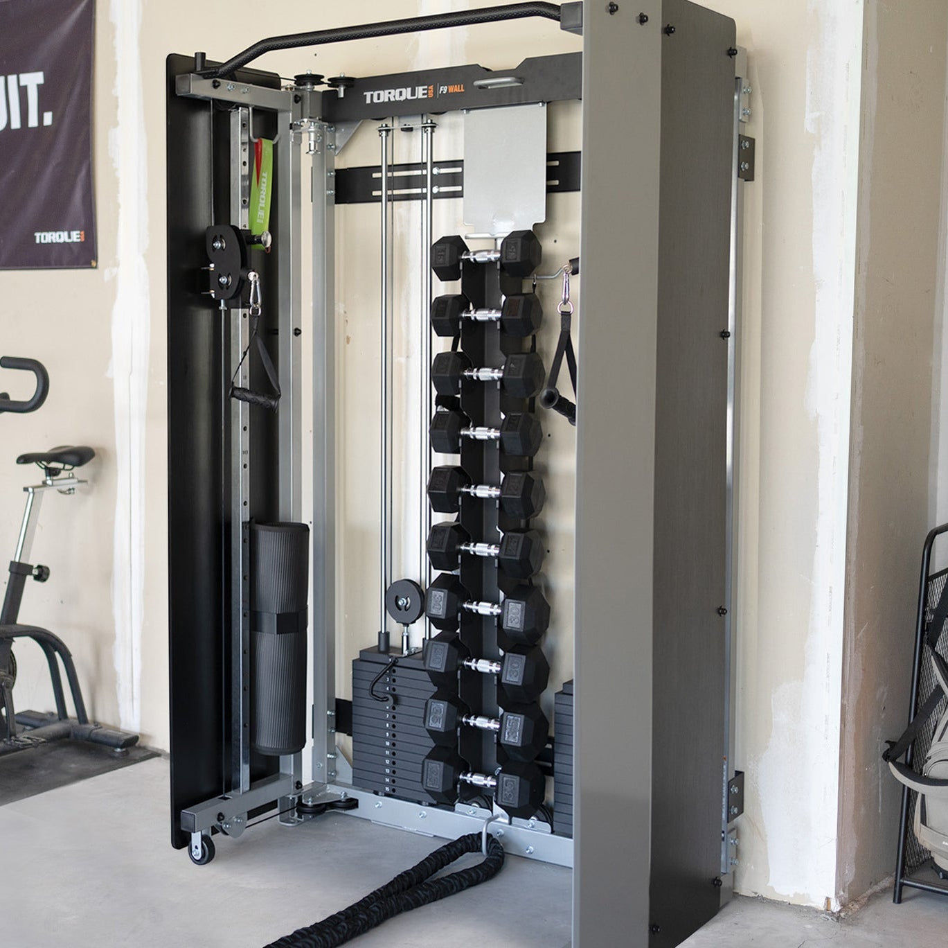 F9 Wall-Mounted Functional Trainer