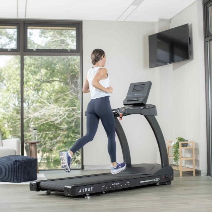 Performance 8000 Treadmill